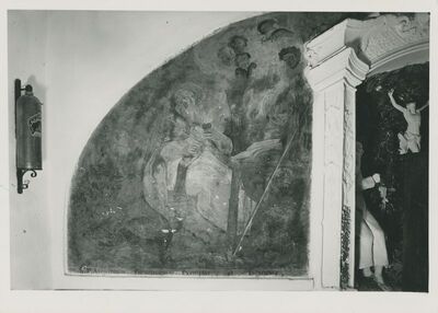 Lepoglava - Bivši pavlinski samostan, zidna slika lijevo uz centralnu grupu Krista na križu