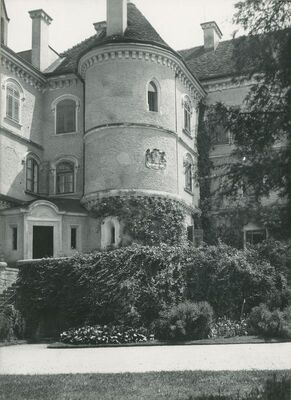 Maruševec - dvorac, grb Vragovića