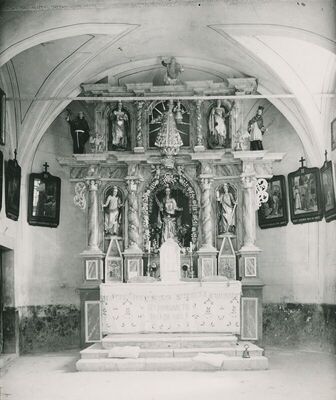 Lenišće (Tuhelj) - Kapela sv. Margarete, unutrašnjost, detalj, oltar