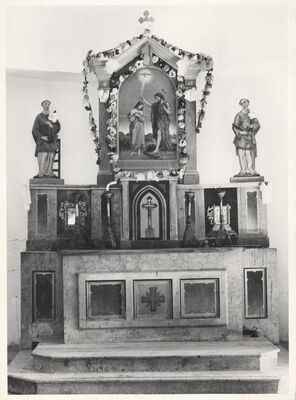 Donji Hruševec - Kapela sv. Ivana Krstitelja, glavni oltar