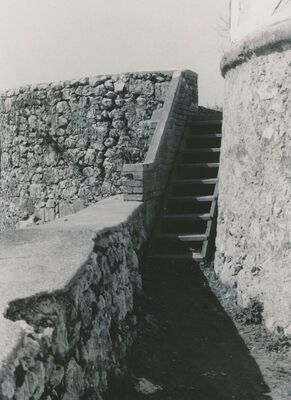 Ozalj - Stari grad, kula s recentnim stepenicama