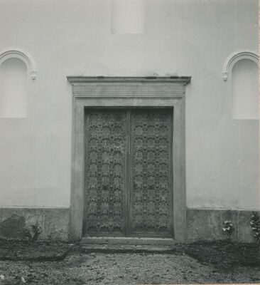 Zelendvor - kapela obitelji Bombelles, vrata