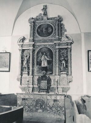 Svetice (Ozalj) - Crkva Blažene Djevice Marije, oltar sv. Ivana Nepomuka