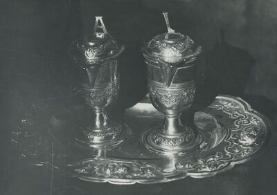 Ivanec - Župna crkva sv. Marije Magdalene, ampule