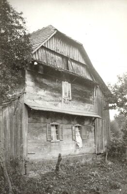 Šušnjari - Tradicijska kuća, zabatno pročelje