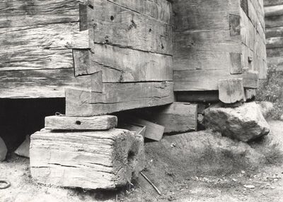 Donji Hruševec - Tradicijska kuća, detalj trijema