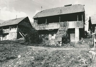 Vrhovac (Ozalj) - Tradicijska katnica s podrumom