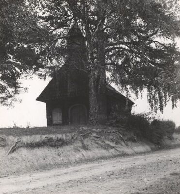 Cvetković Brdo - Kapela sv. Roka, glavno i bočno pročelje