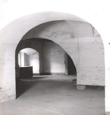 Slavetić - Dvorac Oršić, predvorje prvog kata