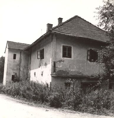 Rozga - Kurija starog župnog dvora, ulično i zabatno pročelje