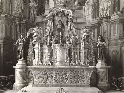 Samobor - Franjevačka crkva Uznesenja Blažene Djevice Marije, glavni oltar