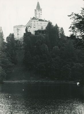 Trakošćan - dvorac nad jezerom