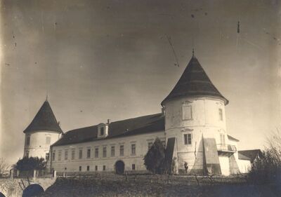 Kerestinec - Dvorac Kerestinec, ulazno pročelje