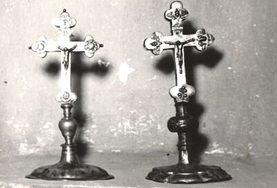 Cerje - Crkva sv. Ivana Evanđelista, oltarni križevi