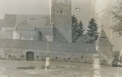 Belec (Zlatar) - Župna crkva Blažene Djevice Marije Snježne, cinktor i crkva