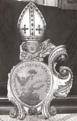 Samobor - Franjevačka crkva Uznesenja Blažene Djevice Marije, grb