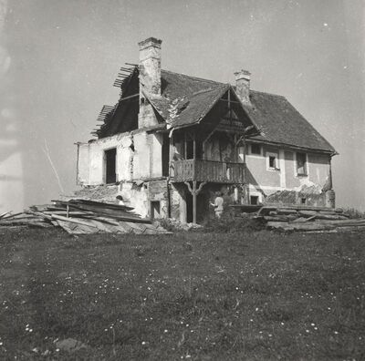 Gornja Lomnica - Kurija Škrlec, desna strana