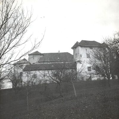 Slavetić - Dvorac Oršić, total