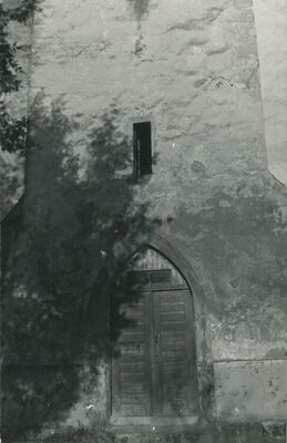 Marčan - Župna crkva sv. Marka, detalj vrata tornja