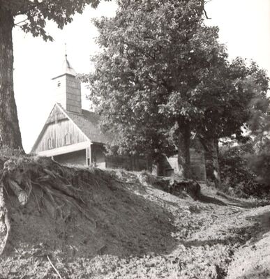 Lučelnica - Crkva sv. Duha, dio vanjštine