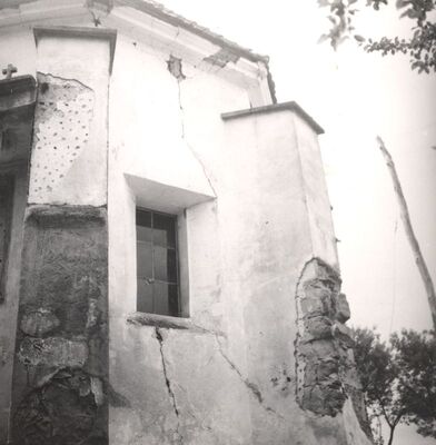 Petrovina - Crkva sv. Petra Apostola, kontrafor svetišta