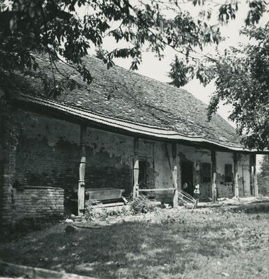 Lenišće (Tuhelj) - Kurija, vanjština