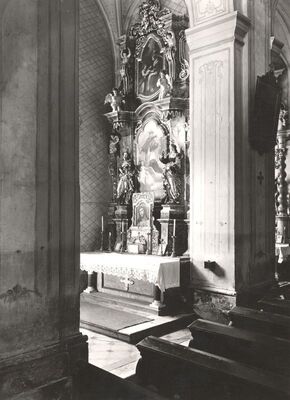 Samobor - Franjevačka crkva Uznesenja Blažene Djevice Marije, oltar sv. Ivana Nepomuka