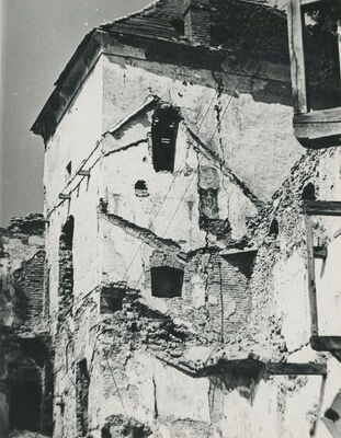 Ivanec - Stari grad, glavna kula, gornje pročelje