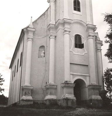 Gradec - Crkva Ranjenog Isusa, glavno pročelje