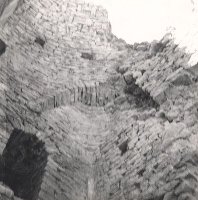 Podcetin (Cetingrad) - Stari grad Cetin, trompa polukupole 