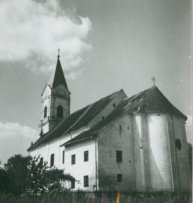 Gradec - Crkva Ranjenog Isusa, sjeverno i istočno pročelje