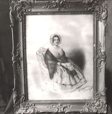 Slavetić - Dvorac Oršić, portret žene u naslonjaču