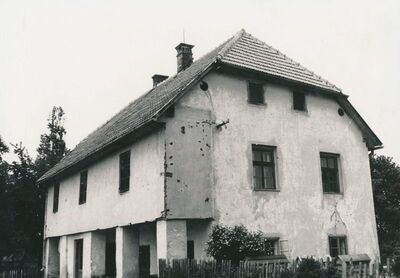 Vrhovac (Ozalj) - Župna kurija