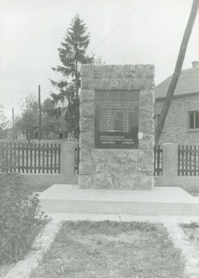 Brčevec - Spomenik NOB-e, total