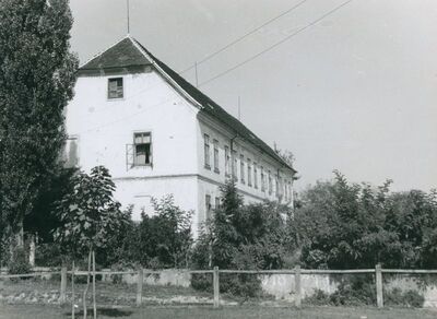 Gradec - Biskupski dvorac, južno i istočno pročelje