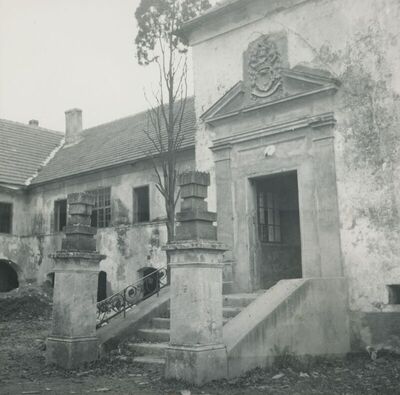 Velika Ves (Krapina) - Dvorac Popovec (Kulmer), portal