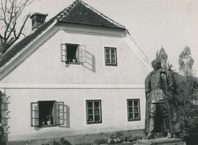 Kumrovec - Rodna kuća Josipa Broza Tita, spomenik