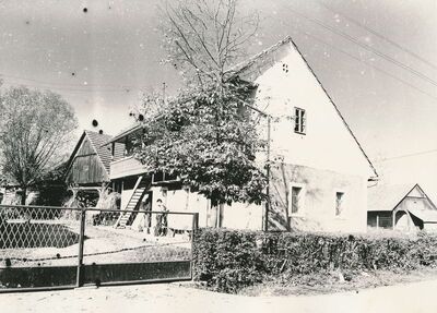 Zaluka Lipnička (Žakanje) - Tradicijska kuća, dvorišno i zabatno pročelje