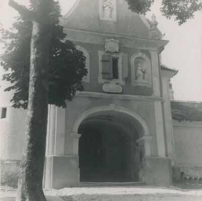 Trški Vrh (Krapina) - Crkva Majke Božje Jeruzalemske, vanjština, detalj