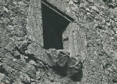 Grtovec (Budinščina) - Srednjovjekovni grad Milengrad, detalj, prozor