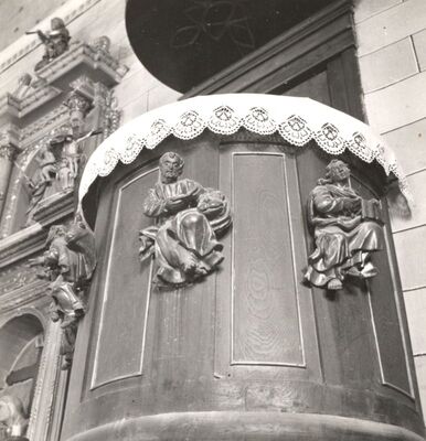 Petrovina - Crkva sv. Petra Apostola, propovjedaonica