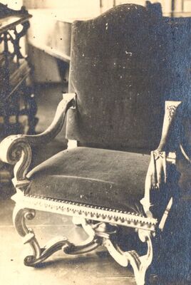 Januševec - Dvorac Januševec, naslonjač