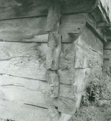 Vukomerić - Gospodarska zgrada, ugao