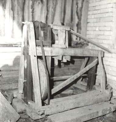 Veleševec - Tokarski stroj