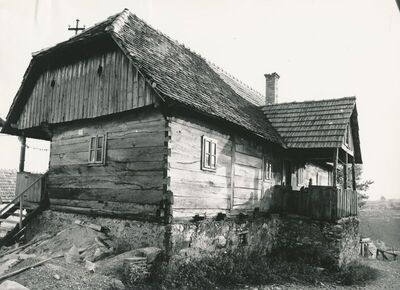 Grandić Breg (Ozalj) - Tradicijska kuća, ulazno pročelje