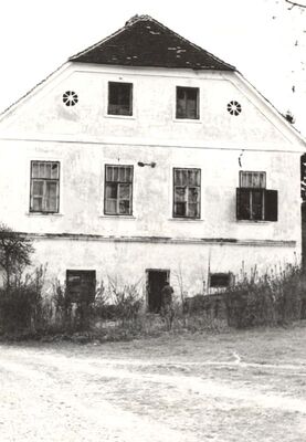 Kraj Donji - Kurija, južno pročelje