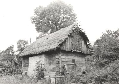 Gornja Vas - Tradicijska kuća, stražnje i zabatno pročelje
