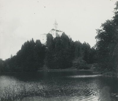 Trakošćan - pogled na dvorac s jezera