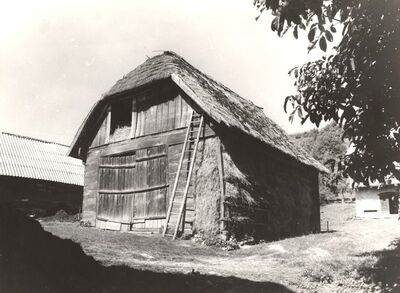 Noršić Selo - Gospodarska zgrada, ulazno i bočno pročelje