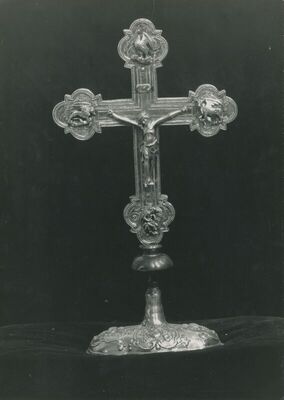 Krapina - Župna crkva sv. Nikole, liturgijsko posuđe, križ
